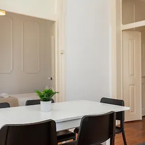 4br - Location Apartment